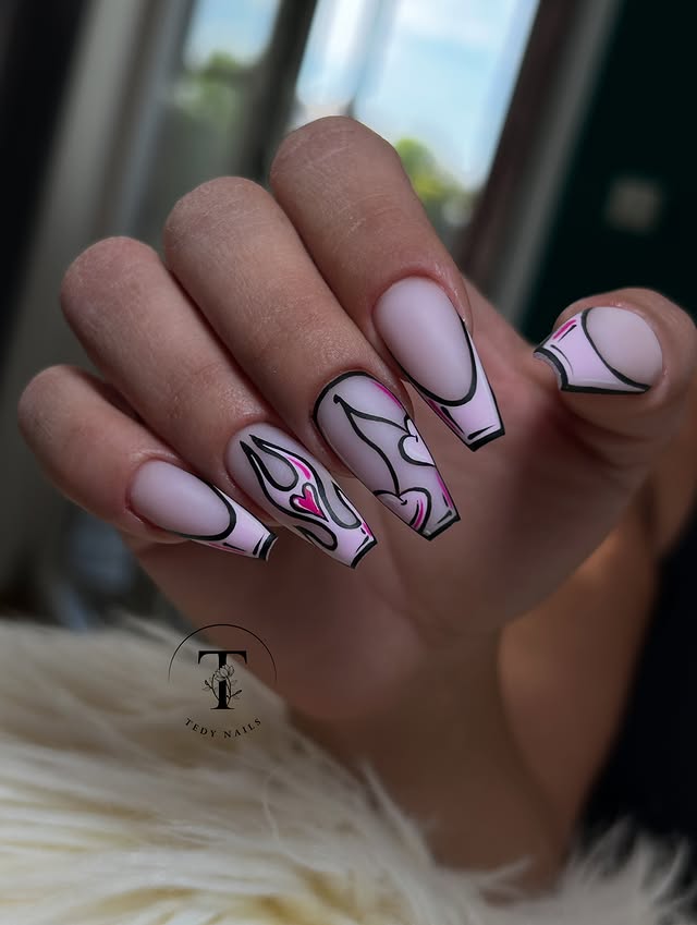Nail art by Teodora