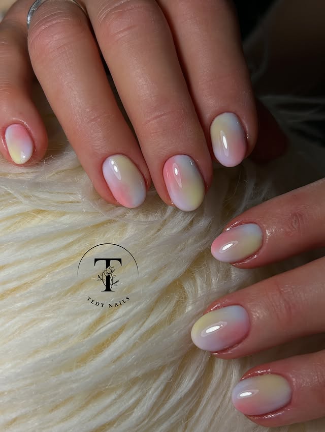 Nail art by Teodora